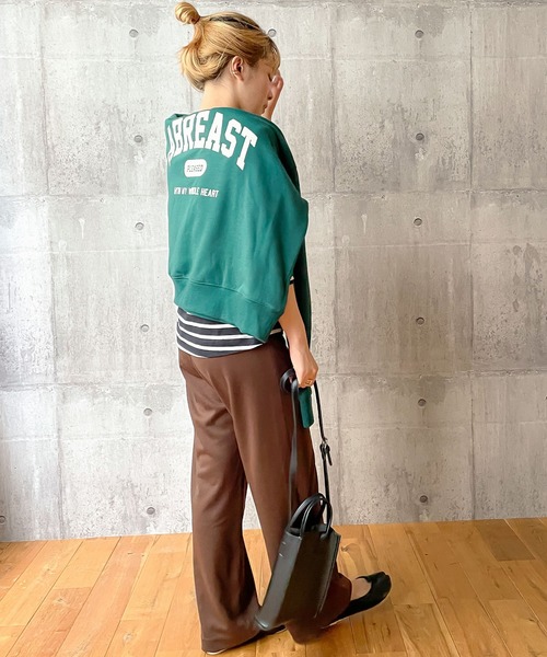 KOBE LETTUCE（コウベレタス）の「カレッジロゴスウェットプルオーバー（スウェット・レディース・オフホワイト/グリーン/チャコール・FREE）」の10枚目の写真