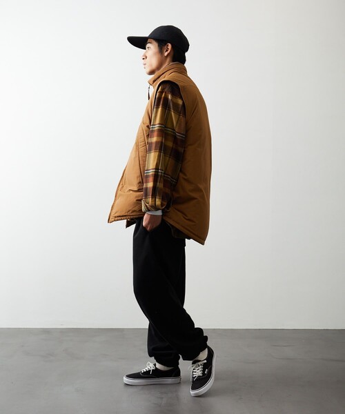 NANGA（ナンガ）の「NANGA/ナンガ 別注ダウンベスト/ダウンベスト（ダウンベスト・メンズ・ブラック/ブラウン/グレー・MEDIUM/LARGE/X-LARGE）」の17枚目の写真