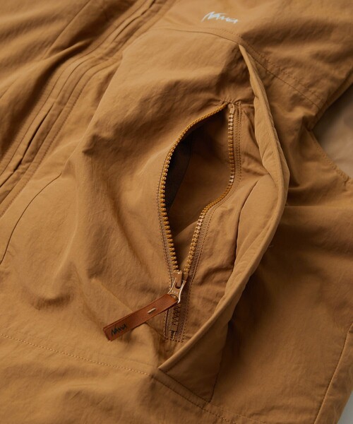 NANGA（ナンガ）の「NANGA/ナンガ 別注ダウンベスト/ダウンベスト（ダウンベスト・メンズ・ブラック/ブラウン/グレー・MEDIUM/LARGE/X-LARGE）」の15枚目の写真