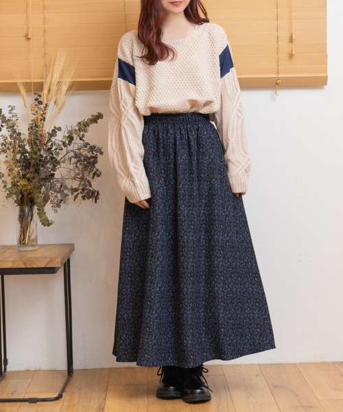 Mysa&Liina(ミーサリーナ)の「ゆるだぼデニム×ニットトップス(ニット/セーター・レディース・ブラック/カーキ/アイボリー・M)」の13枚目の写真