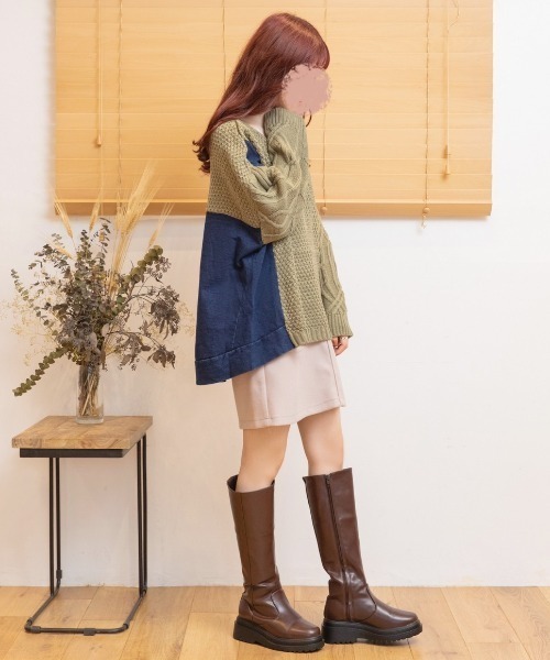 Mysa&Liina(ミーサリーナ)の「ゆるだぼデニム×ニットトップス(ニット/セーター・レディース・ブラック/カーキ/アイボリー・M)」の19枚目の写真