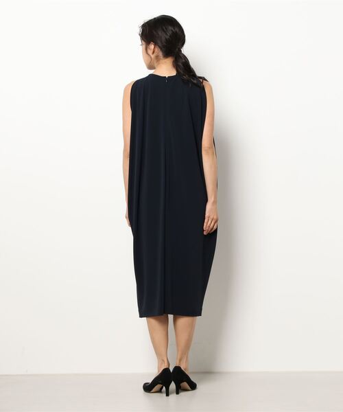 Demikitte(デミキッテ)の「【Demikitte】アシンメトリーワンピース(ワンピース・レディース・ブラック/ダークネイビー・フリー)」の4枚目の写真