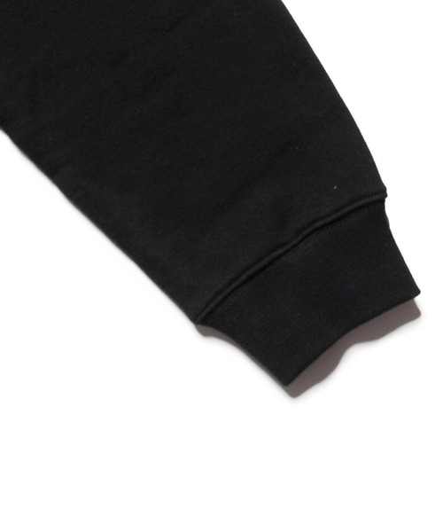 AVIREX(アヴィレックス)の「【直営店限定】CREW NECK SWEAT AVX Ⅱ/ クルーネックスウェットAVXⅡ(スウェット・レディース・ホワイト/ブラック・MEDIUM/LARGE)」の6枚目の写真