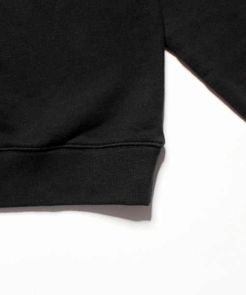 AVIREX(アヴィレックス)の「【直営店限定】CREW NECK SWEAT AVX Ⅱ/ クルーネックスウェットAVXⅡ(スウェット・レディース・ホワイト/ブラック・MEDIUM/LARGE)」の5枚目の写真