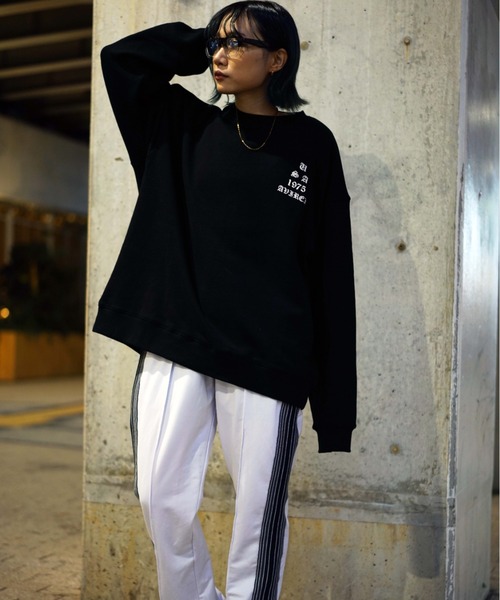 AVIREX(アヴィレックス)の「【直営店限定】CREW NECK SWEAT AVX Ⅱ/ クルーネックスウェットAVXⅡ(スウェット・レディース・ホワイト/ブラック・MEDIUM/LARGE)」の15枚目の写真