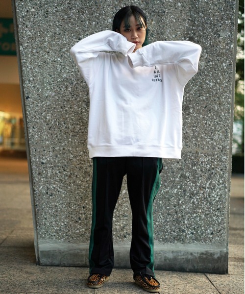 AVIREX(アヴィレックス)の「【直営店限定】CREW NECK SWEAT AVX Ⅱ/ クルーネックスウェットAVXⅡ(スウェット・レディース・ホワイト/ブラック・MEDIUM/LARGE)」の22枚目の写真