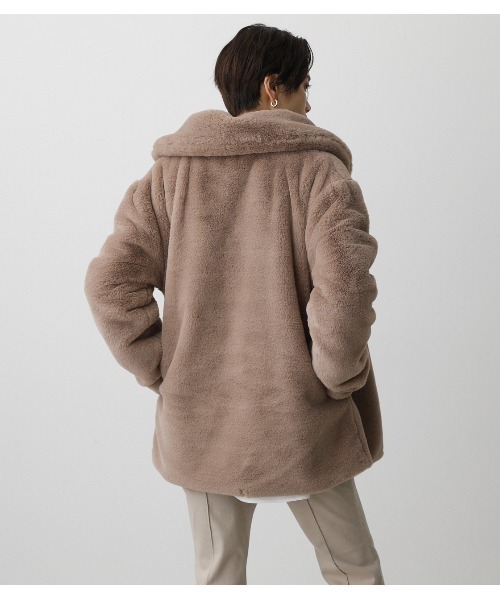 AZUL by moussy（アズールバイマウジー）の「FLUFFY SHAWL COLLAR COAT/フラッフィーショールカラーコート（その他アウター・レディース・ベージュ/グレー・MEDIUM/SMALL）」の6枚目の写真