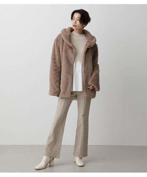 AZUL by moussy（アズールバイマウジー）の「FLUFFY SHAWL COLLAR COAT/フラッフィーショールカラーコート（その他アウター・レディース・ベージュ/グレー・MEDIUM/SMALL）」の13枚目の写真