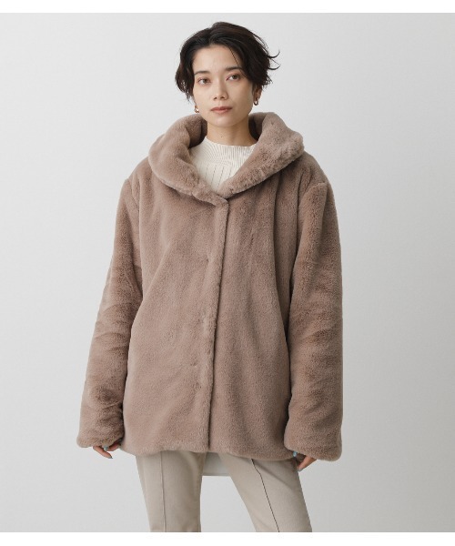 AZUL by moussy（アズールバイマウジー）の「FLUFFY SHAWL COLLAR COAT/フラッフィーショールカラーコート（その他アウター・レディース・ベージュ/グレー・MEDIUM/SMALL）」の12枚目の写真