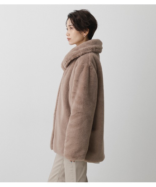 AZUL by moussy（アズールバイマウジー）の「FLUFFY SHAWL COLLAR COAT/フラッフィーショールカラーコート（その他アウター・レディース・ベージュ/グレー・MEDIUM/SMALL）」の11枚目の写真