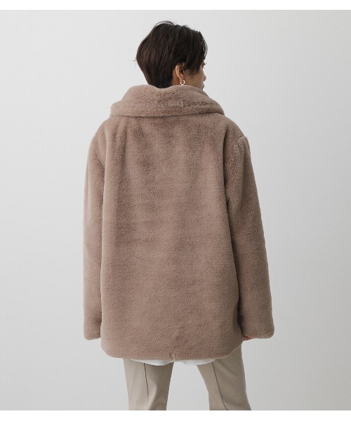 AZUL by moussy（アズールバイマウジー）の「FLUFFY SHAWL COLLAR COAT/フラッフィーショールカラーコート（その他アウター・レディース・ベージュ/グレー・MEDIUM/SMALL）」の10枚目の写真