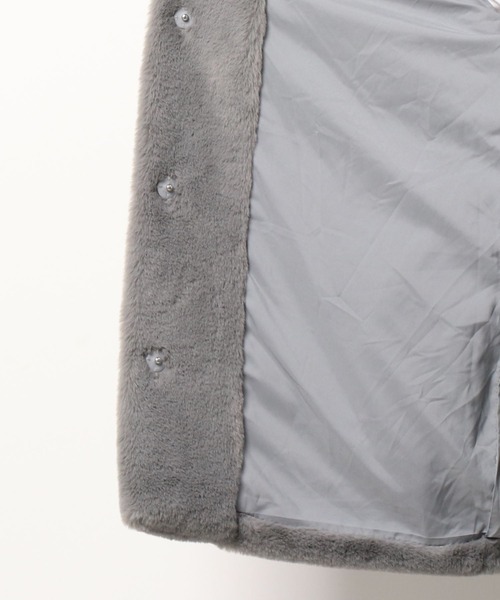 AZUL by moussy（アズールバイマウジー）の「FLUFFY SHAWL COLLAR COAT/フラッフィーショールカラーコート（その他アウター・レディース・ベージュ/グレー・MEDIUM/SMALL）」の15枚目の写真