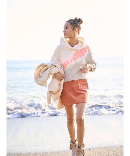 To the sea（トゥーザシー）の「タイダイクロップドスウェットトップス