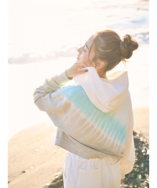 To the sea（トゥーザシー）の「タイダイクロップドスウェットトップス（スウェット・レディース・オレンジ系その他2/ターコイズブルー・FREE）」の12枚目の写真