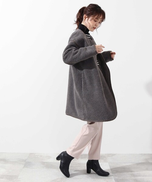 DRESKIP（ドレスキップ）の「◆合皮パイピングボアコート（ノーカラーコート・レディース・グレー/グレー系その他/ナチュラル/キャメル・00）」の20枚目の写真
