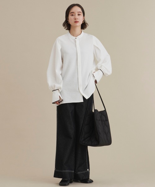 NEUNA（ヌナ）の「ヴィーガンレザースクエアステッチローファー（ローファー・レディース・ホワイト/ブラック・SMALL/MEDIUM/LARGE）」の6枚目の写真