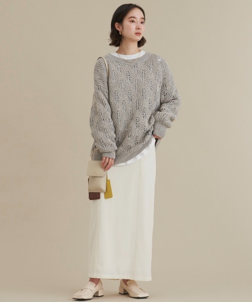 NEUNA（ヌナ）の「ヴィーガンレザースクエアステッチローファー（ローファー・レディース・ホワイト/ブラック・SMALL/MEDIUM/LARGE）」の8枚目の写真