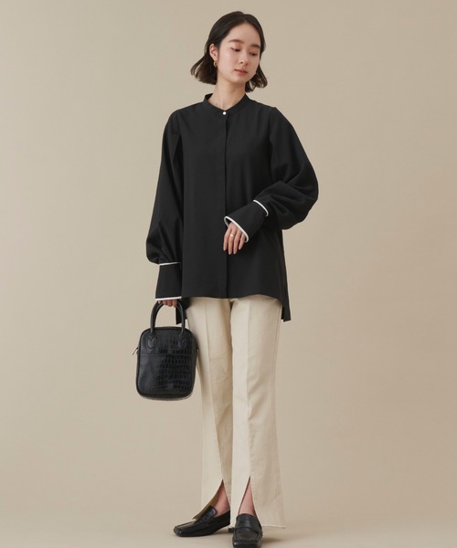 NEUNA（ヌナ）の「ヴィーガンレザースクエアステッチローファー（ローファー・レディース・ホワイト/ブラック・SMALL/MEDIUM/LARGE）」の9枚目の写真