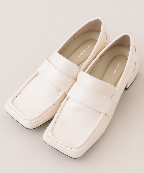 NEUNA（ヌナ）の「ヴィーガンレザースクエアステッチローファー（ローファー・レディース・ホワイト/ブラック・SMALL/MEDIUM/LARGE）」の21枚目の写真