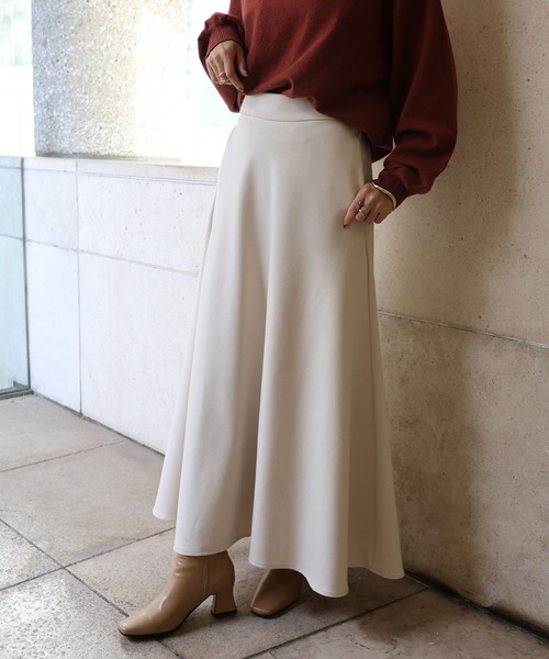 andme(アンドミー)の「起毛ロングフレアマーメイドスカート(スカート・レディース・チャコールグレー/ブラック/ダークブラウン/オフホワイト/ブルーグリーン/ブラウン/ラベンダー・M/L)」の12枚目の写真