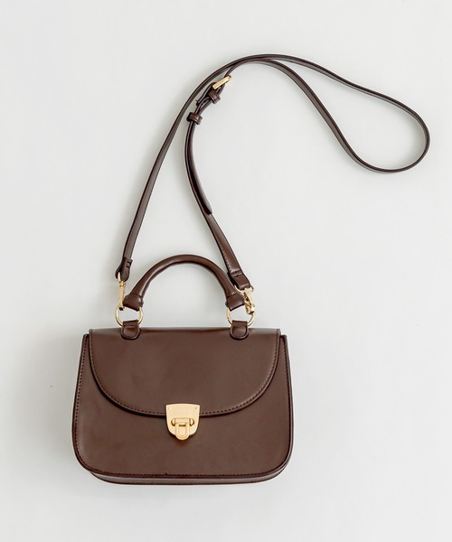 OLIVE des OLIVE(オリーブデオリーブ)の「レトロサドルショルダー(ショルダーバッグ・レディース・ダークブラウン/ベージュ/オフホワイト/ブラック・FREE)」の19枚目の写真