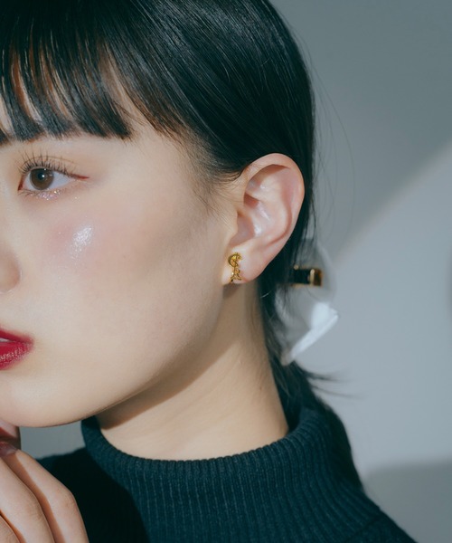 Romansual（ロマンシュアル）の「Romansual/ちびRomansualイヤリング（イヤリング・レディース・ゴールド・FREE）」の2枚目の写真