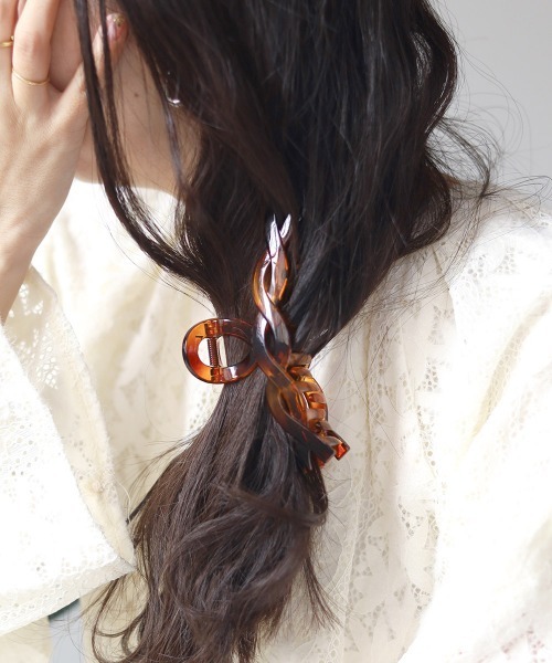 Bab（バブ）の「ウェーブデザインクリップ（バレッタ/ヘアクリップ・レディース・ブラウン/ミント/サーモンピンク・ONESIZE）」の6枚目の写真