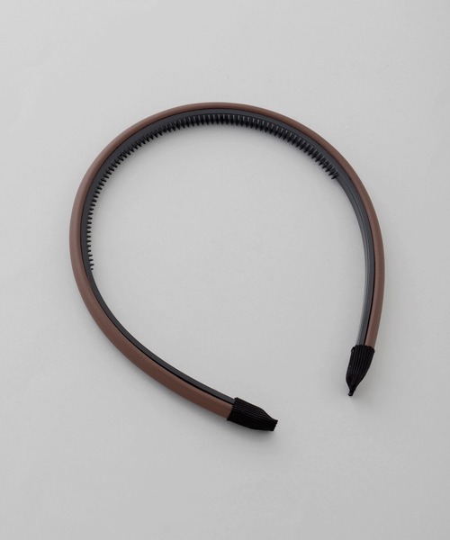 ANEMONE（アネモネ）の「レザー調スリムカチューシャ（カチューシャ・レディース・ブラック/ブラウン/アイボリー・FREE）」の9枚目の写真