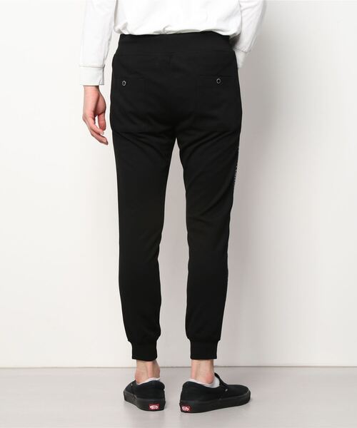 1 piu 1 uguale 3（ウノピゥウノウグァーレトレ）の「【別注】1piu1 uguale3/ウノ ピゥ ウノ ウグァーレ トレ/PT（その他パンツ・メンズ・ブラック・4/5）」の2枚目の写真