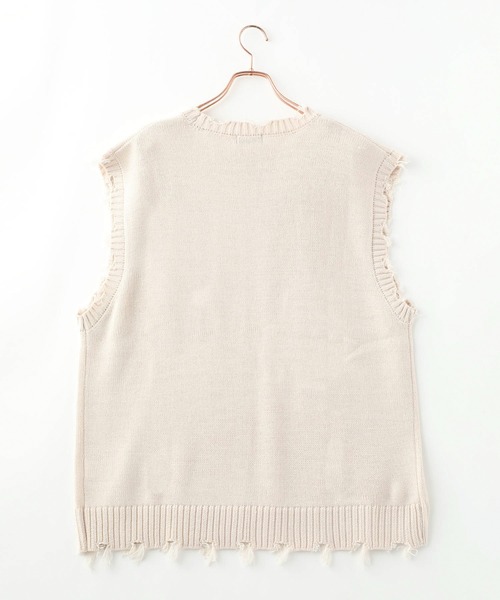 ADPOSION(アドポーション)の「ビッグシルエット ダメージニットベスト(ベスト・メンズ・アイボリー/チャコールグレー/グリーン/サックスブルー・MEDIUM/LARGE/X-LARGE)」の7枚目の写真