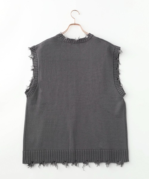 ADPOSION(アドポーション)の「ビッグシルエット ダメージニットベスト(ベスト・メンズ・アイボリー/チャコールグレー/グリーン/サックスブルー・MEDIUM/LARGE/X-LARGE)」の10枚目の写真