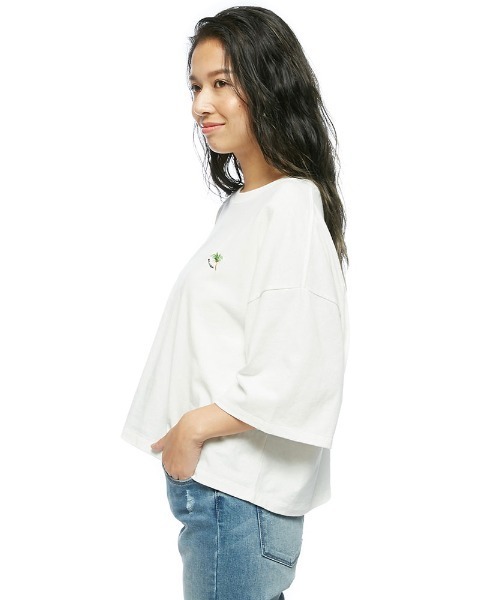 BILLABONG（ビラボン）の「BILLABONG レディース ONEPOINT EMB TEE Ｔシャツ 【2022年春夏モデル】/ビラボンクロップドTシャツ（Tシャツ/カットソー・レディース・ホワイト/マスタード/ブラック・MEDIUM）」の8枚目の写真