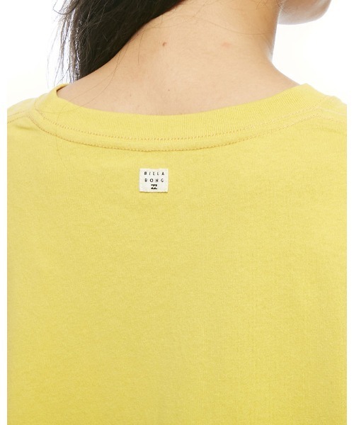 BILLABONG（ビラボン）の「BILLABONG レディース ONEPOINT EMB TEE Ｔシャツ 【2022年春夏モデル】/ビラボンクロップドTシャツ（Tシャツ/カットソー・レディース・ホワイト/マスタード/ブラック・MEDIUM）」の15枚目の写真