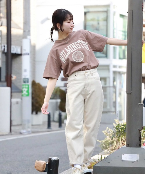 Champion（チャンピオン）の「【Champion】カレッジロゴＴシャツ（Tシャツ/カットソー・レディース・ブルー/ダークグレー/キャメル/キナリ・M/L）」の17枚目の写真