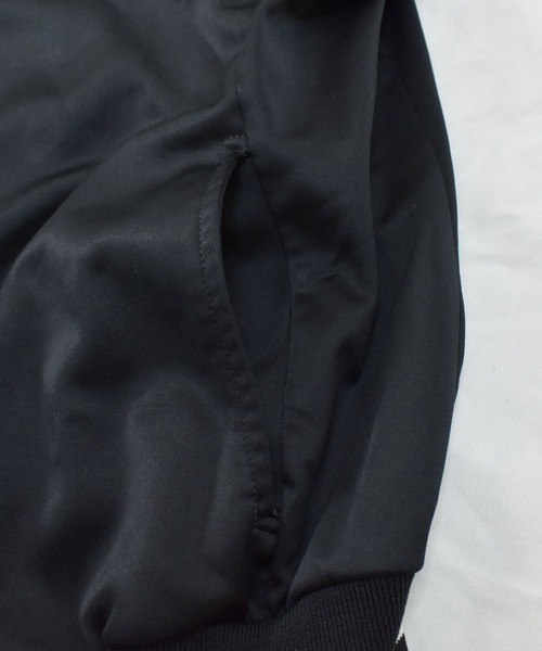 VINTAGE（ヴィンテージ）の「【ヴィンテージ古着】lecoq/ルコック フルジップ トラックジャケット ジャージ（ジャージ・メンズ・ブラック・LARGE）」の4枚目の写真