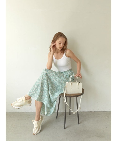 ACYM（アシーム）の「Volume sole スニーカー（スニーカー・レディース・ホワイト/ブラック・SMALL/MEDIUM/LARGE）」の6枚目の写真