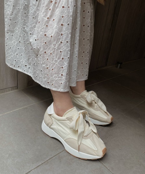 ACYM（アシーム）の「Volume sole スニーカー（スニーカー・レディース・ホワイト/ブラック・SMALL/MEDIUM/LARGE）」の22枚目の写真