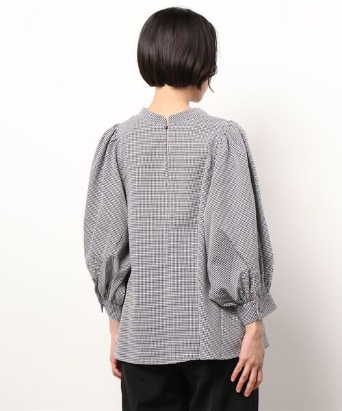 LE MORE(リモア)の「ギンガムパフブラウス(シャツ/ブラウス・レディース・レッド/ブラック/グリーン・FREE)」の5枚目の写真