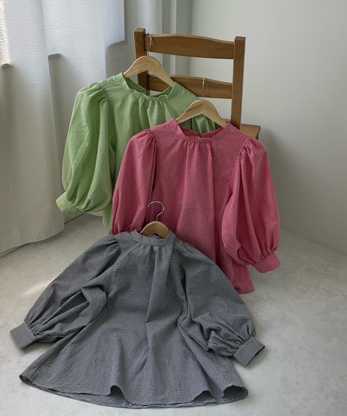 LE MORE(リモア)の「ギンガムパフブラウス(シャツ/ブラウス・レディース・レッド/ブラック/グリーン・FREE)」の2枚目の写真