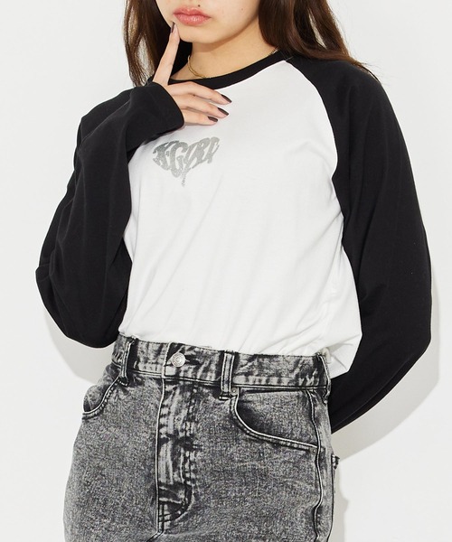 X-girl（エックスガール）の「GLITTER HEART L/S RAGLAN TEE（Tシャツ/カットソー・レディース・ホワイト/ライトパープル/チャコール・S/M）」の2枚目の写真