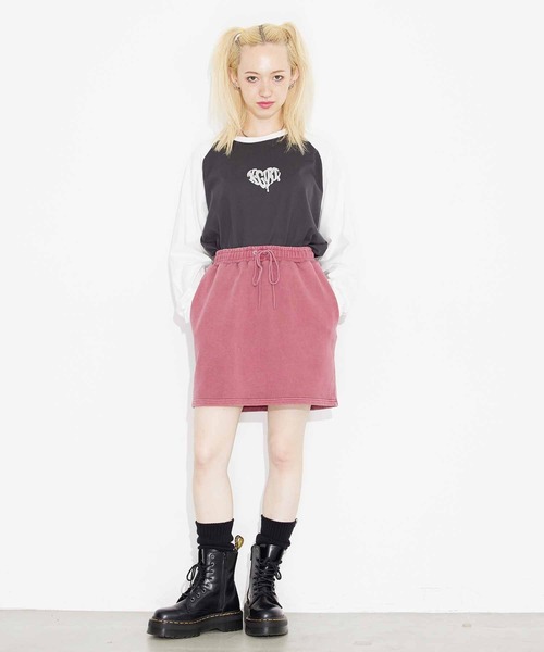 X-girl（エックスガール）の「GLITTER HEART L/S RAGLAN TEE（Tシャツ/カットソー・レディース・ホワイト/ライトパープル/チャコール・S/M）」の7枚目の写真