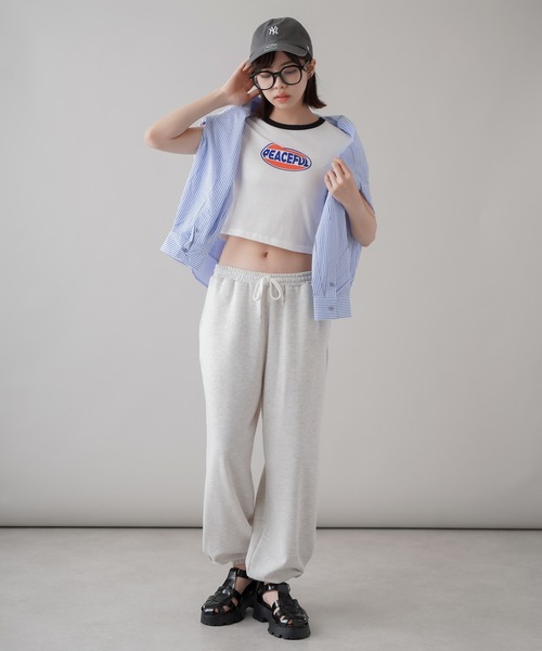 SPINNS(スピンズ)の「PEACEFULロゴ ショート丈リンガーTシャツ(Tシャツ/カットソー・レディース・オレンジ/ブルー/ブラック/オフホワイト・ONESIZE)」の6枚目の写真