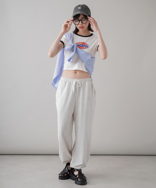 SPINNS(スピンズ)の「PEACEFULロゴ ショート丈リンガーTシャツ(Tシャツ/カットソー・レディース・オレンジ/ブルー/ブラック/オフホワイト・ONESIZE)」の7枚目の写真