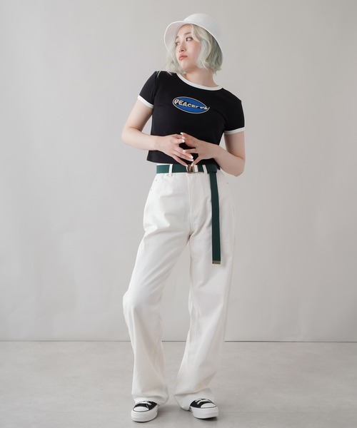 SPINNS(スピンズ)の「PEACEFULロゴ ショート丈リンガーTシャツ(Tシャツ/カットソー・レディース・オレンジ/ブルー/ブラック/オフホワイト・ONESIZE)」の10枚目の写真