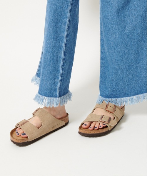 U by SPICK&SPAN（ユーバイスピックアンドスパン）の「【BIRKENSTOCK/ビルケンシュトック】 ARIZONA SFB（サンダル・レディース・ベージュ・38/36/37）」の4枚目の写真