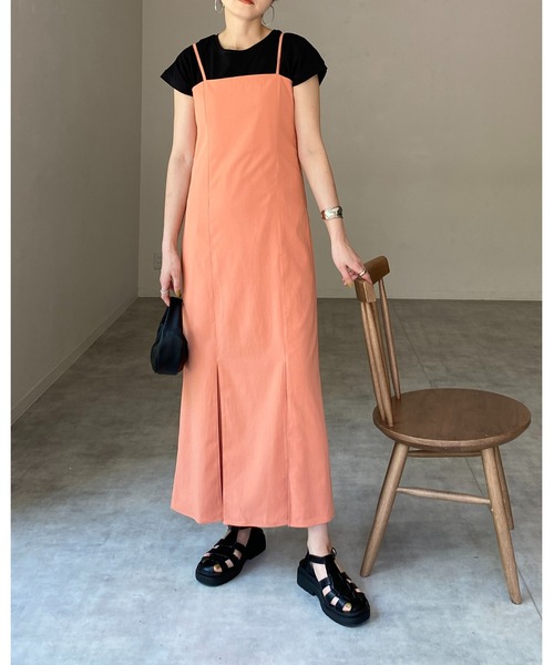 She's Closet（シーズクローゼット）の「ハイウエスト裾フレアロングマーメイドキャミワンピース（ワンピース・レディース・ブラック/オレンジ/アイボリー/グレイッシュベージュ・FREE）」の21枚目の写真