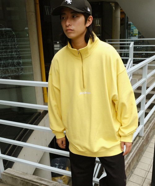 Dickies(ディッキーズ)の「Dickies/ディッキーズ ロゴ刺繍 ハーフジップ ルーズシルエット裏毛プルオーバースウェット(スウェット・メンズ・ホワイト/スミクロ/イエロー系/オフホワイト/ブルー/グリーン/ネイビー・M/L/XL)」の16枚目の写真