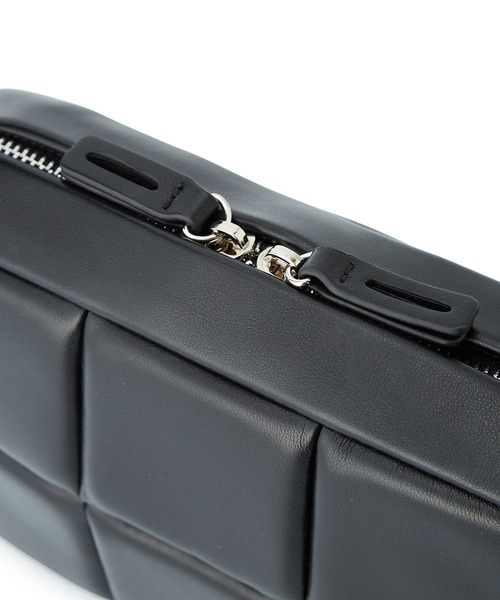 ADD CULUMN（アドカラム）の「【WEB限定】【ADD CULUMN】PUFF - CROSS BODY（ショルダーバッグ・レディース・ブラック/グレー・FREE）」の13枚目の写真