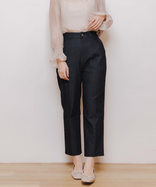 flower(フラワー)の「クリーンデニムパンツ(デニムパンツ・レディース・ネイビー/ブラック・FREE)」の11枚目の写真