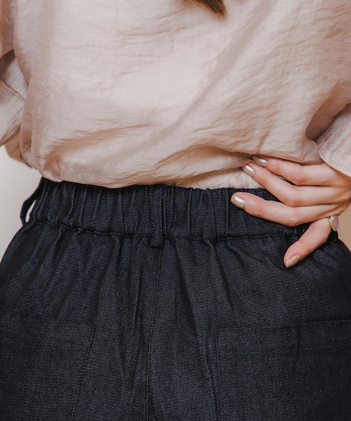 flower(フラワー)の「クリーンデニムパンツ(デニムパンツ・レディース・ネイビー/ブラック・FREE)」の14枚目の写真